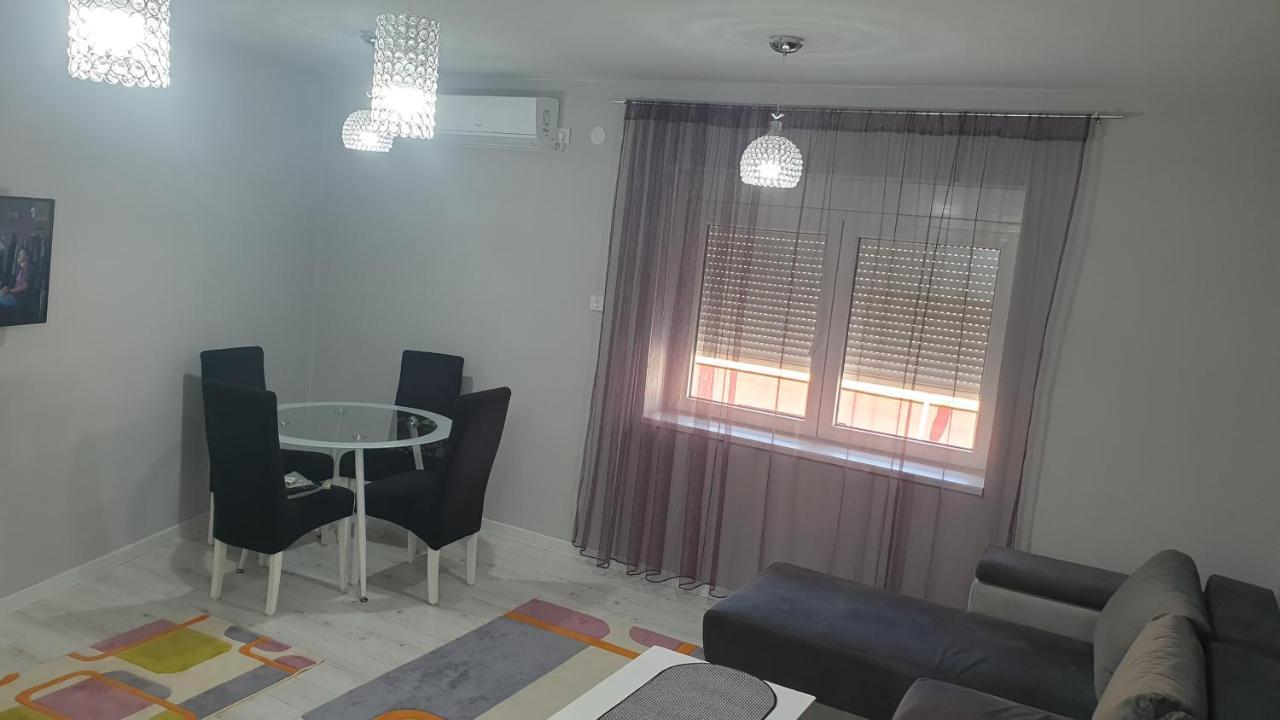 Apartman Sweet Dreams 2 Aparthotel Nis Ngoại thất bức ảnh