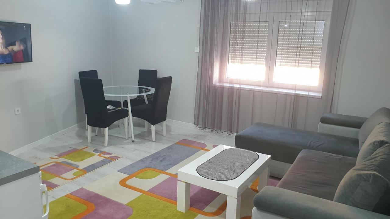 Apartman Sweet Dreams 2 Aparthotel Nis Ngoại thất bức ảnh