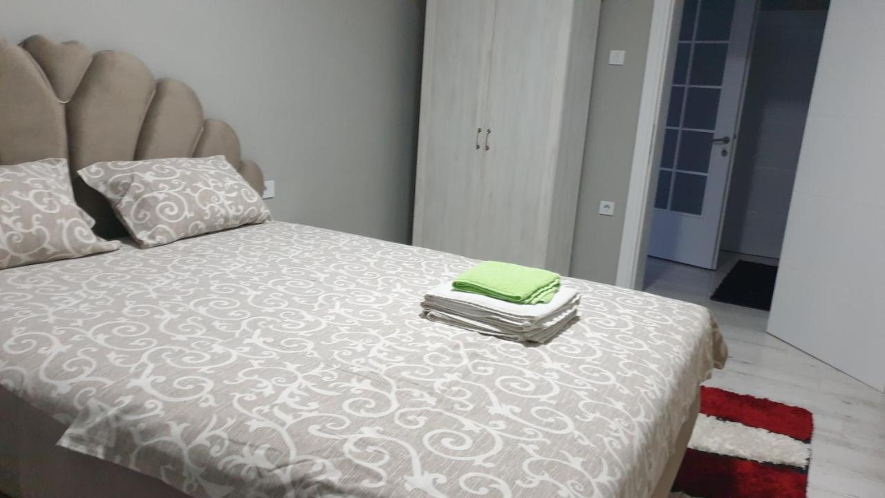 Apartman Sweet Dreams 2 Aparthotel Nis Ngoại thất bức ảnh