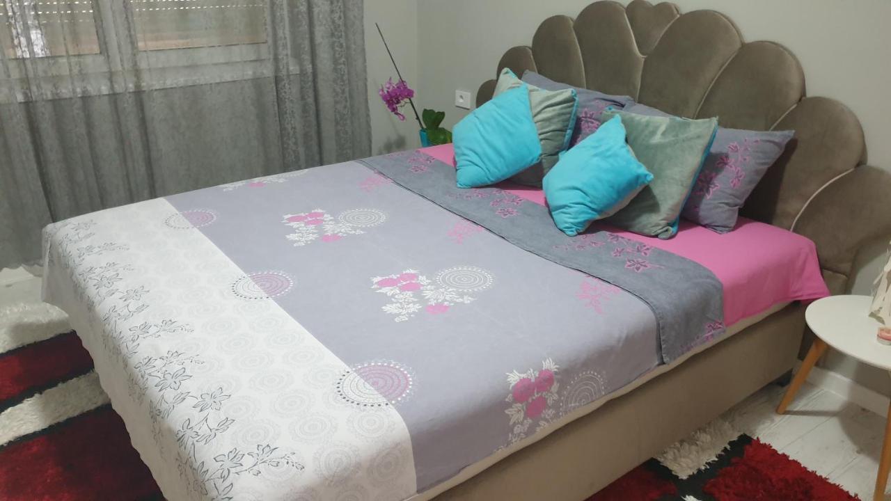 Apartman Sweet Dreams 2 Aparthotel Nis Ngoại thất bức ảnh